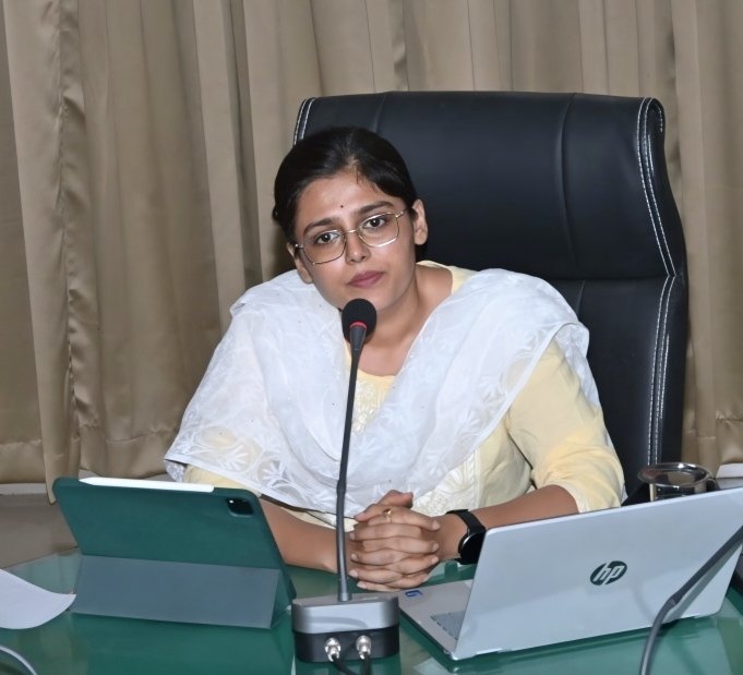 नवरात्रि, जवारा विसर्जन एवं दशहरा की व्यवस्थाओं को लेकर निगमायुक्त ने जारी किया आदेश  विभागवार अधिकारियों को सौंपी जिम्मेदारी, समय-सीमा में सभी व्यवस्थाएं पूर्ण करने के निर्देश